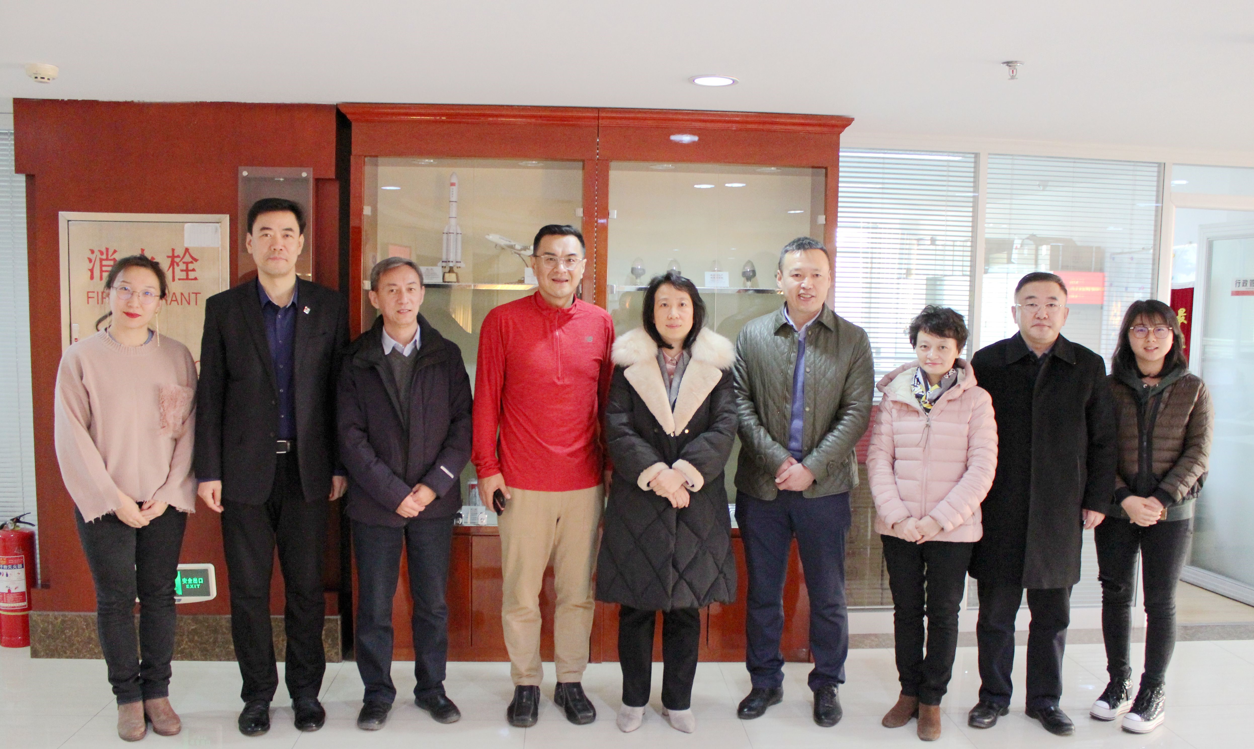 Liu Guoli, deputy director of Harbin Science and Technology Bureau and his deleg