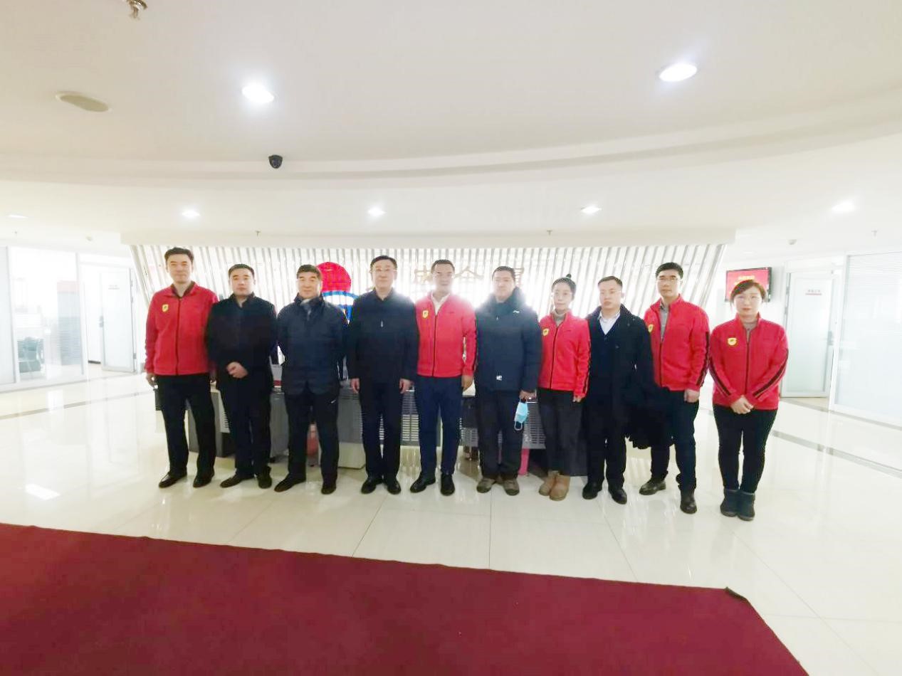 Zhang Chenglin, deputy director of the United Front Work Department ，and his par